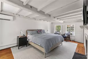 22 Bridge St, Newport, RI 02840 - Photo 18