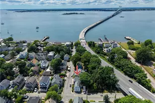 3 Sycamore St, Newport, RI 02840 - Photo 32