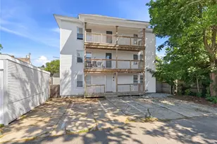 271 Coe St, Woonsocket, RI 02895 - Photo 2