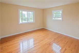 23 Saundra Dr, Westerly, RI 02891 - Photo 8