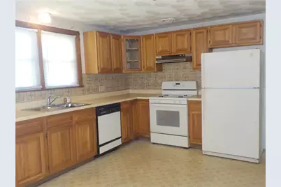 325 Morin Street, Woonsocket, RI 02895 - Photo 6