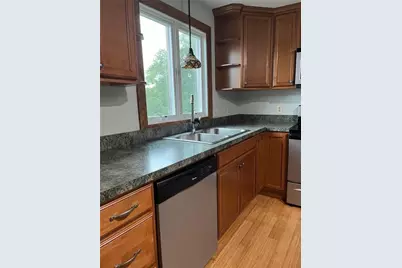 3 Buttonwood Street #2, Bristol, RI 02809 - Photo 6