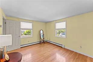 14 Wolcott Ave, Middletown, RI 02842 - Photo 22