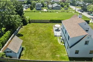 14 Wolcott Ave, Middletown, RI 02842 - Photo 46
