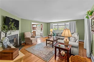 14 Wolcott Ave, Middletown, RI 02842 - Photo 6
