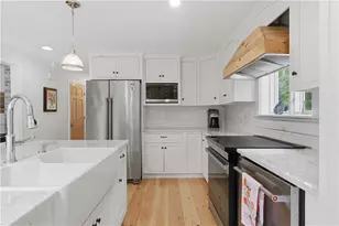 60 Westwind Rd, South Kingstown, RI 02879 - Photo 4