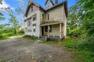 22 Main St, Scituate, RI 02831 - Photo 2