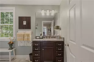 11 King Philip Ave, Bristol, RI 02809 - Photo 32