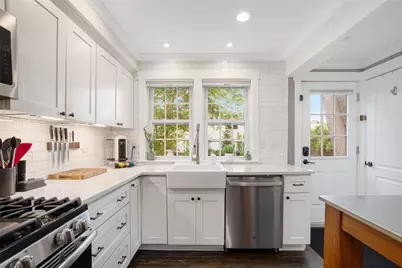 199 Fifth Street, Providence, RI 02906 - Photo 10