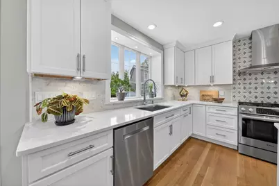 42 Windsor Street, Jamestown, RI 02835 - Photo 10