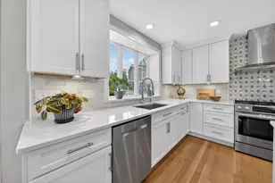 42 Windsor St, Jamestown, RI 02835 - Photo 10