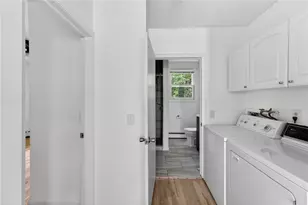 50 Lloyd Ave, Warwick, RI 02889 - Photo 10