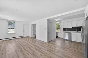 50 Lloyd Ave, Warwick, RI 02889 - Photo 6