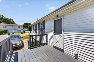 50 Lloyd Ave, Warwick, RI 02889 - Photo 2