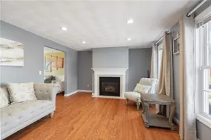 210 Morris St, Cumberland, RI 02864 - Photo 4