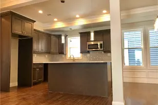 38 Maple St, Providence, RI 02903 - Photo 4