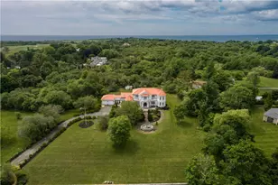 10 Ridge Rd, Newport, RI 02840 - Photo 2