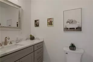 21 Pell St, Newport, RI 02840 - Photo 12