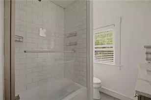 21 Pell St, Newport, RI 02840 - Photo 22