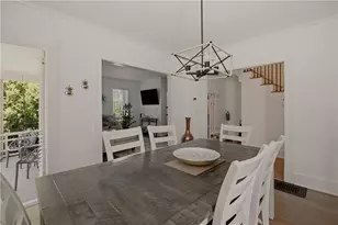 21 Pell St, Newport, RI 02840 - Photo 8