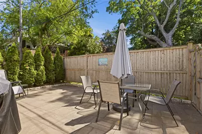 21 Pell Street, Newport, RI 02840 - Photo 26