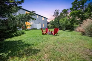 8 SW Rd, Narragansett, RI 02882 - Photo 38