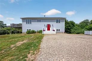 8 SW Rd, Narragansett, RI 02882 - Photo 4