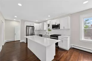 25 Fairview St, Providence, RI 02908 - Photo 4