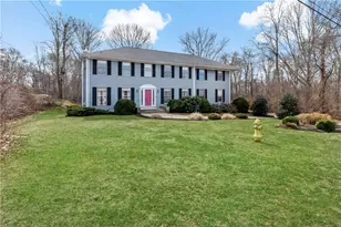 32 Starr Dr W, Narragansett, RI 02882 - Photo 2