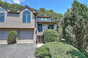 101 Cardinal Dr, North Kingstown, RI 02852 - Photo 2