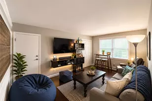 45 Hammond St, Newport, RI 02840 - Photo 4