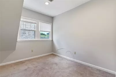 157 Irving Avenue, Providence, RI 02906 - Photo 20