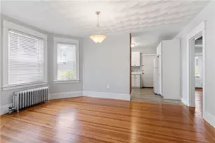 153 Irving Ave, Providence, RI 02906 - Photo 6
