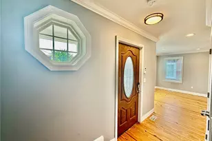 52 Bedlow Ave, Newport, RI 02840 - Photo 4