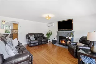 72 Fairweather Ave, Cranston, RI 02910 - Photo 8