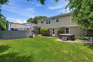 72 Fairweather Ave, Cranston, RI 02910 - Photo 28