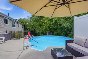 72 Fairweather Ave, Cranston, RI 02910 - Photo 24