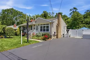 72 Fairweather Ave, Cranston, RI 02910 - Photo 30
