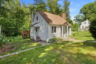 48 Waterman Lake Dr, Glocester, RI 02814 - Photo 4