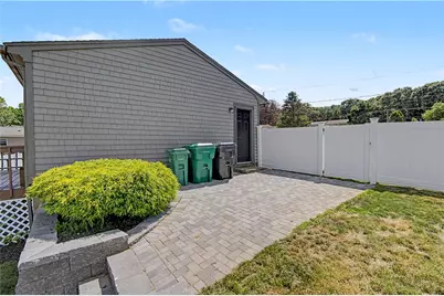 162 Larchmont Road, Warwick, RI 02886 - Photo 30