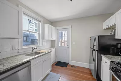 8 Spring Street #A, Newport, RI 02840 - Photo 10
