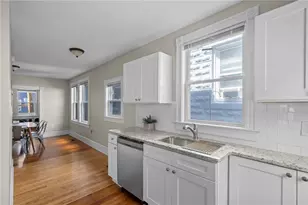 8 Spring St, Newport, RI 02840 - Photo 14