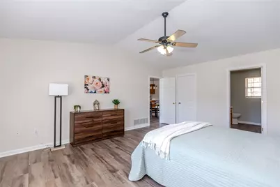 136 Hope Hill Terrace, Cranston, RI 02921 - Photo 22