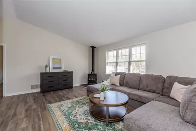 136 Hope Hill Terrace, Cranston, RI 02921 - Photo 6