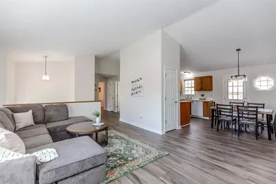 136 Hope Hill Terrace, Cranston, RI 02921 - Photo 8