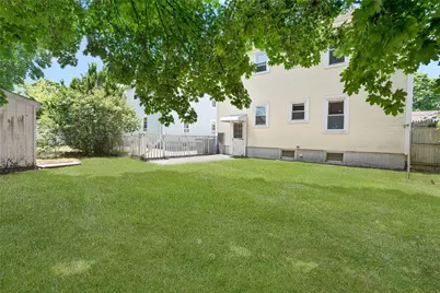 147 Tweed Street, Pawtucket, RI 02861 - Photo 34