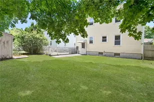 147 Tweed St, Pawtucket, RI 02861 - Photo 34
