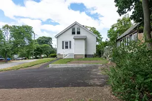1402 S Broadway, East Providence, RI 02914 - Photo 22