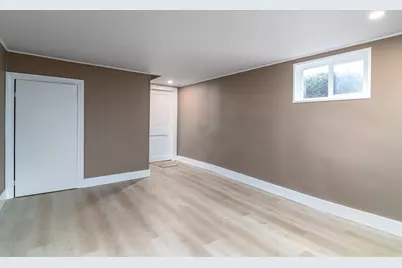 1402 S Broadway, East Providence, RI 02914 - Photo 18