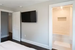118 Ruggles Ave, Newport, RI 02840 - Photo 36